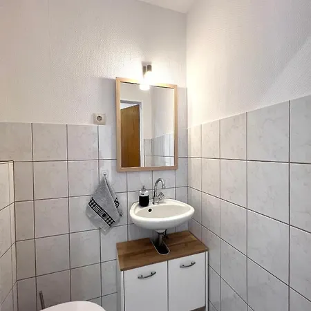 Stilvolles Mit Laendlichem Ausblick Хаттинген