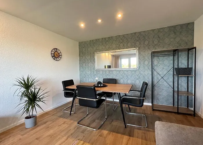 Stilvolles Mit Ländlichem Ausblick *